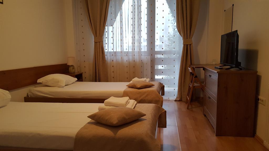 Hotel Floarea Soarelui Cheia  Exteriér fotografie