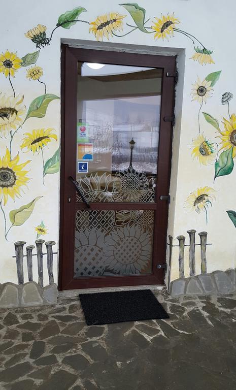 Hotel Floarea Soarelui Cheia  Exteriér fotografie