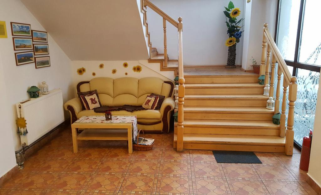 Hotel Floarea Soarelui Cheia  Exteriér fotografie